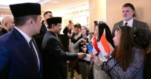 Masyarakat Indonesia Sambut Kedatangan Presiden Prabowo di Washington DC