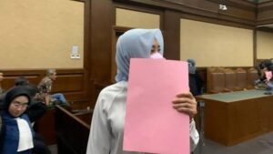 Mantan Panitera PN Jakarta Timur Mulai Diadili Terkait Dugaan Suap Rp1 Miliar