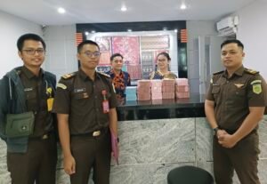 Luar Biasa Jelang Akhir Tahun Kejari Tolitoli Berhasil Pulihkan Keuangan Negara Sebesar Rp.1,3 Miliar