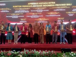 Luar Biasa, Jelang Akhir Tahun 2024 Koran Harian Dialog Raih Penghargaan dari BI