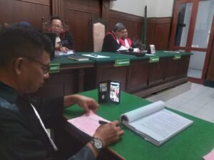 Agoes Mantan Polisi di Surabaya Disidang Kasus Dugaan Pencurian Kabel Telkom