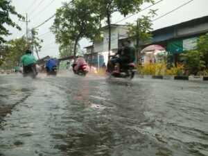 Surabaya Banjir Karena Saluran Air Buntu, Menjadi Atensi Pemkot