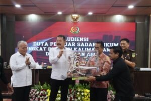 Jaksa Agung Terima Kunjungan Duta Pelajar Sadar Hukum dari Kalimantan Timur