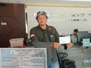 Diduga Korupsi Kandang Sapi, Mantan Kades Lombang Laok Dilaporkan ke Kejati Jatim