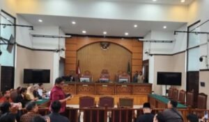 Sidang Praperadilan Hasto Kristiyanto Ditunda, KPK Tidak Hadir