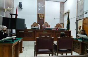 Walaupun Sidang Ade Charge Dugaan Pemalsuan Sertifikat Ditunda, Tapi Jaksa Tetap Tuntut Terdakwa Yohana