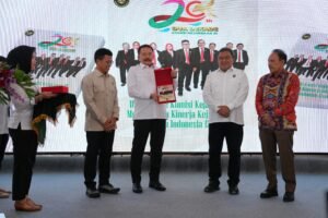 Jaksa Agung Hadiri Acara Launching Buku dan Syukuran HUT ke-20 Komjak