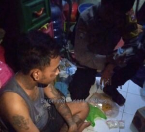 Dua Orang Simpan Pil Koplo dan Sabu di Kost Tambak Wedi Diserahkan ke Satresnarkoba Perak