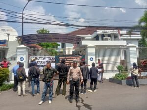 Putusan Pengadilan Negeri Bandung Dinilai Janggal, Puluhan Masa Gelar Aksi