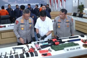 Polda Jatim Gagalkan Penyelundupan Senpi dan Amunisi Untuk KKB Papua