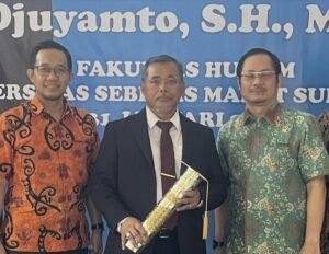 Hakim PN Jaksel Djuyamto Raih Penghargaan Alumni Berprestasi dari UNS