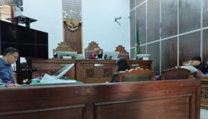 Sidang Praperadilan Terkait Sah atau Tidaknya SP3 Perkara Perlindungan Konsumen. Ahli: Inkonsistensi