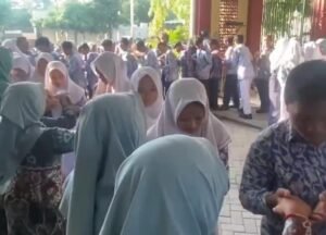 Momen Halal Bihalal di SMPN 58 Surabaya Usai Liburan Idul Fitri