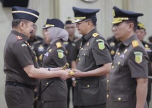 Jaksa Agung Lantik 6 Kajati, Kuntadi jadi Kajati Jawa Timur