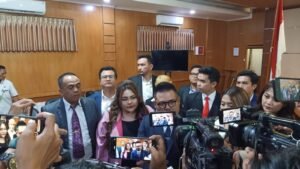 Ridwan Kamil Tidak Hadir, Sidang Perdana Gugatan Lisa Mariana Ditunda