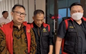 Diduga melakukan Korupsi Aset Kebun Binatang, Kejati Jabar Tahan Mantan Sekda Kota Bandung