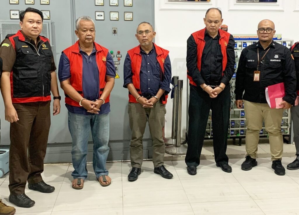 Diduga Korupsi Dana Hibah Rp6,5 Miliar, Kejati Jabar Tahan Mantan Kadispora Kota Bandung