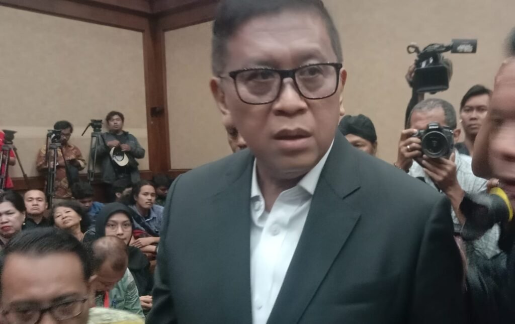 Dinilai Terbukti Lakukan Suap dan Halangi Penyidikan, Hasto Kristiyanto Dituntut 7 Tahun Penjara
