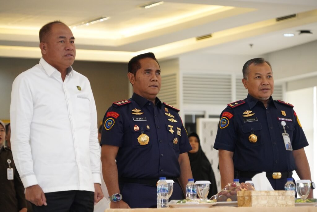 BPA Kejaksaan Serahkan 5 Kapal Rampasan ke Kementerian Kelautan dan Perikanan