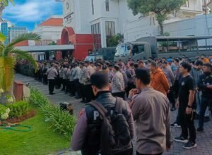 Beredar Kabar Massa Demonstran Datangi Gedung DPRD Surabaya, Ratusan TNI – Polri Dikerahkan