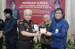 Peringati Harlah Ke-80 Kejaksaan, Kejati Sumut Gelar Seminar Ilmiah Tema “Optimalisasi Pendekatan Follow The Money Dan Follow The Asset Dalam Penanganan Perkara Pidana”