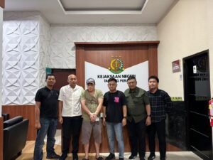 Kejari Tanjung Perak Eksekusi Buronan Welly Kasus Penggelapan di Surabaya