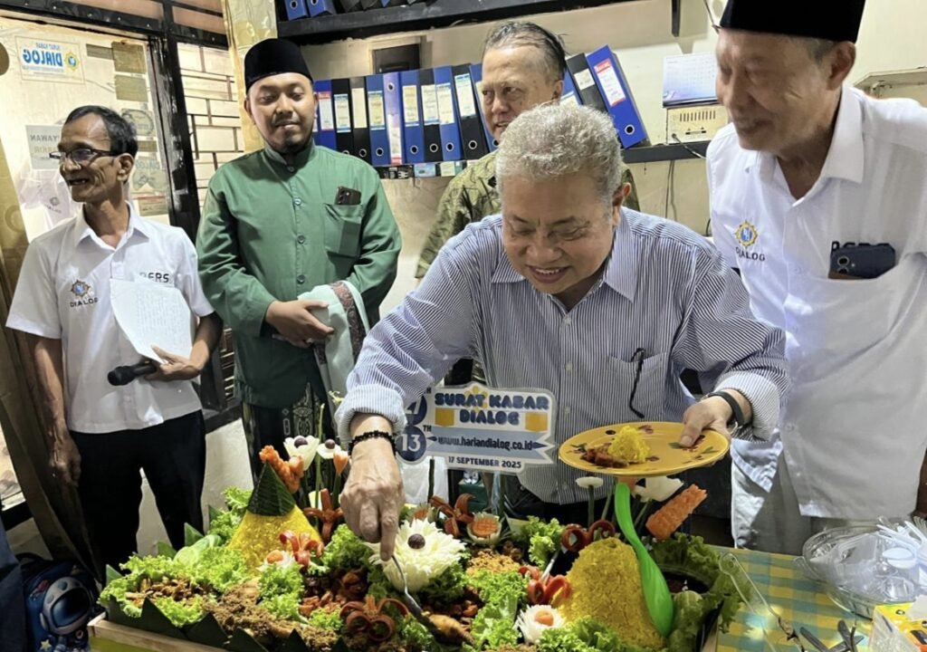 Rayakan HUT SK Dialog ke-27 dan Websate hariandialog.co.id ke-13, Kuncir: Momentum Berbagi Bagi Orang yang Membutuhkan