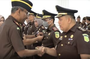 Mantan Plh Kasi Penkum Kejati Sumut Husairi Dilantik Sebagai Kabag TU Kejati Sumatera Barat