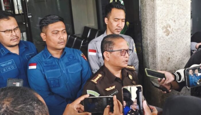 Kejari Kukar Tahan 4 Tersangka Dugaan Korupsi Pembangunan Factory Sharing pada Sentra UKM Sebesar Rp2 Miliar