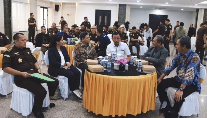 Sambut Harkodia 2025, Kejati Kaltim Gelar Diskusi Panel Tata Kelola dan Penegakan Hukum Pertambangan Batubara