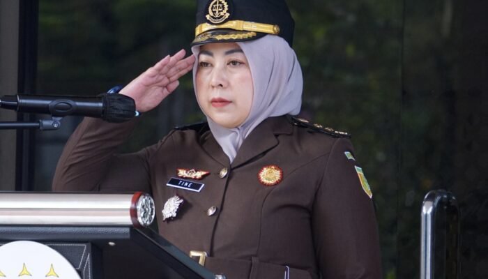 Kejari Jakpus Gelar Upacara Peringatan Hari Ibu ke-97