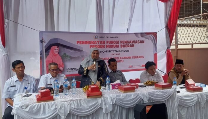 Anggota DPRD DKI Inad Luciawaty Sosialisasikan Perda PTSP di Krukut