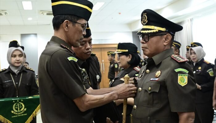 Kajati Jabar Lantik Kajari Kota Tasikmalaya, Kajari Kabupaten Bekasi dan Kajari Cimahi