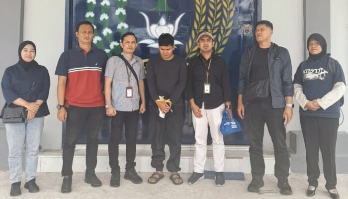 DPO Babul Salam Berhasil Ditangkap Tim Tabur Kejagung dan Kejati Kaltara di Bekasi
