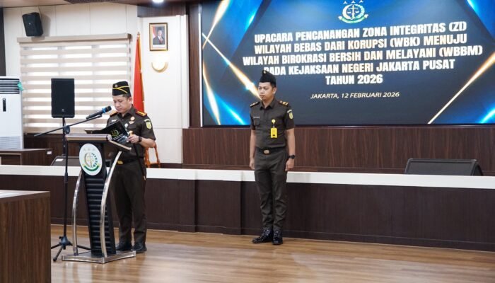 Gelar Upacara, Kejari Jakpus Canangkan Zona Integritas Menuju WBBM