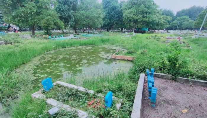 Jelang Ramadhan, Peziarah Keluhkan Lobangan Air di Makam Kuburan Rangkah