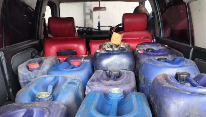 Polda Jatim Bongkar Praktek Solar Kencing di Lumajang