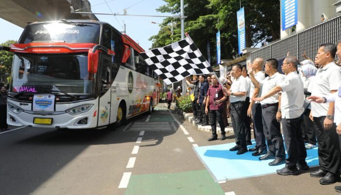 Angkut Ratusan Pemudik, Kejagung dan PERSAJA Gelar Mudik Bareng Gratis