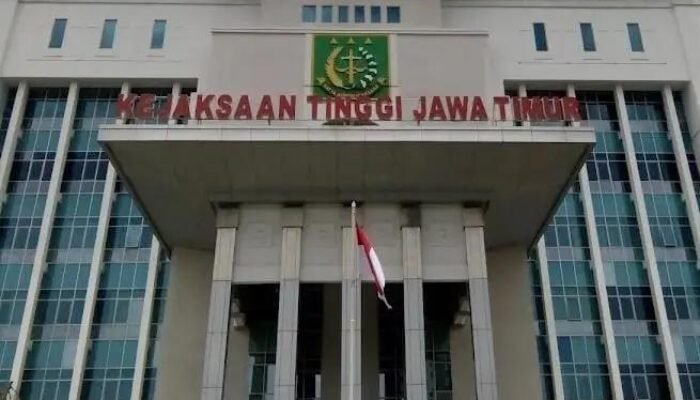 Diduga Bermain Perkara, Aspidum Kejati Jatim Diamankan Tim PAM SDO Kejagung