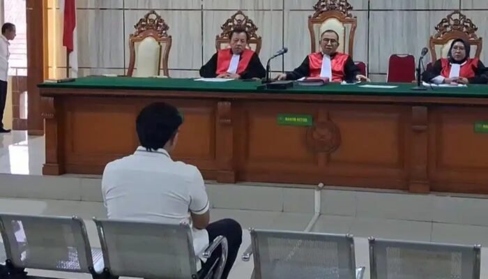 Hina Suku Sunda Muhammad Adimas Firdaus Alias Resbob Dituntut 2,5 Tahun