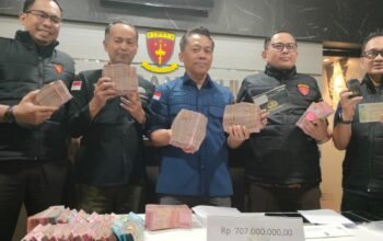 Pidsus Kejati Jatim Rilis Uang Pungli di Lingkungan Dinas ESDM Rp707 Juta