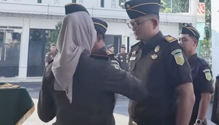 Penyematan Pangkat, Kajari Jakbar: Soliditas dan Profesionalisme Dalam Menjaga Institusi