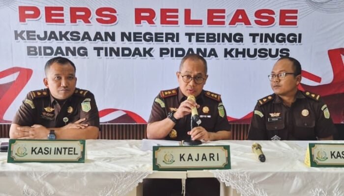 Kejari Tebing Tinggi Tetapkan 2 Tersangka Dugaan Korupsi BBM Persampahan Rp863 Juta