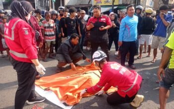 Seorang Perempuan Tewas Terlindas Truk di Jalan Rangkah Surabaya