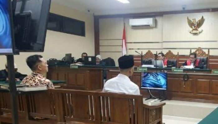 Hakim Tipikor Surabaya Bebaskan Ahmad Fauzan Kasus Korupsi Modal Kerja BSM Rp27,3 Miliar
