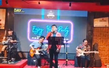 Makan Sambil Nonton Live Music, Batavia Resto Jadi Tempat Nongkrong Hits Baru di Jakarta Timur