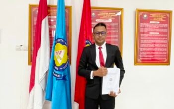 Tingkatkan Kompetensi Diri, Riki Handoyo Lulus S2 UKI dengan Predikat Cum Laude