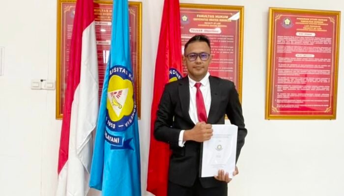 Tingkatkan Kompetensi Diri, Riki Handoyo Lulus S2 UKI dengan Predikat Cum Laude