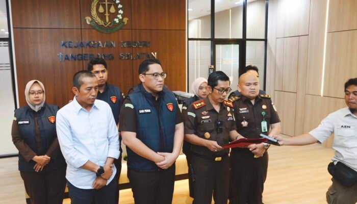 Kejari Tangsel Tetapkan 2 Tersangka Korupsi Pegadaian Syariah Pondok Aren