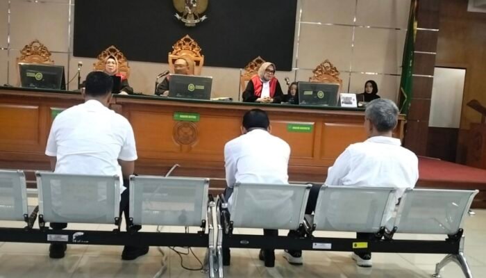 Sidang Perdana Kasus Suap PN Depok, Tiga Eks Pejabat Peradilan Terancam 20 Tahun Penjara